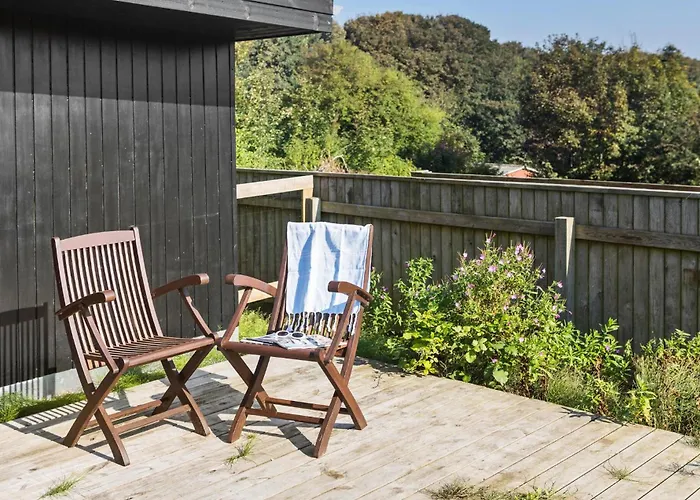 2 Bedroom Lovely In *